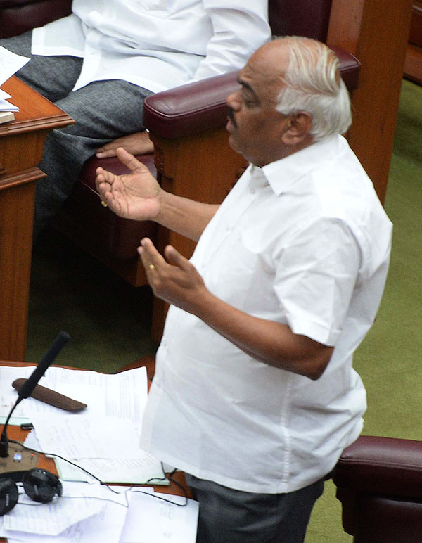 ಐದು ಜಿಲ್ಲೆಗಳಲ್ಲಿ ಸೂಪರ್ ಸ್ಪೆಷಾಲಿಟಿ ಆಸ್ಪತ್ರೆ ಆರಂಭ: ರಮೇಶ್ ಕುಮಾರ್